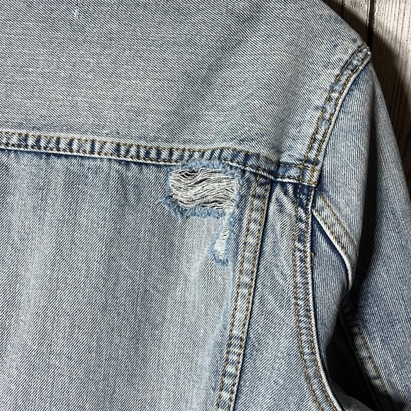 H&M x Coachella distressed/destroyed jean jackets size small - Picture 16 of 16